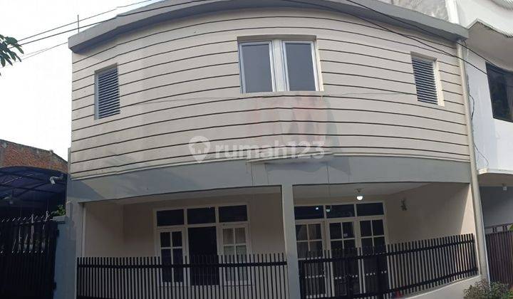 Di Jual Rumah Minimalis Dua Lantai Di Sarijadi Siap Huni 1