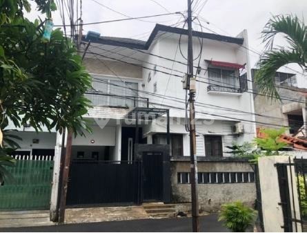Rumah 2 Lantai di Jalan Bidara 1, Palmerah, Jakarta Barat 1
