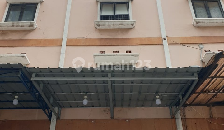 Ruko di Tanah Abang Boutique AURI – Jakarta Pusat 