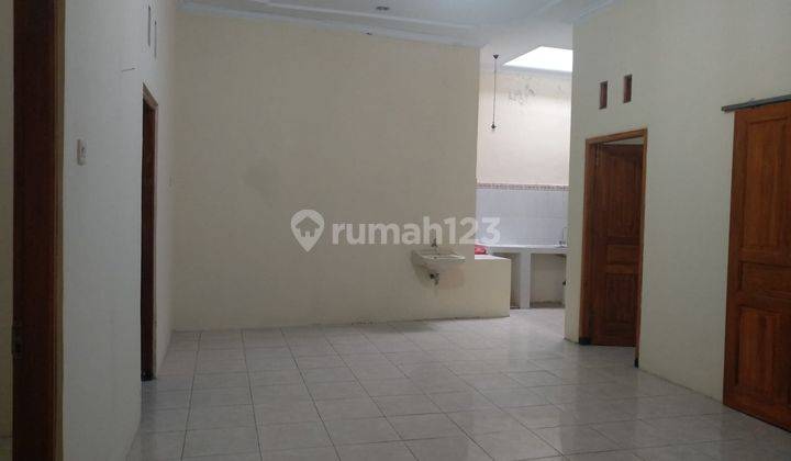 Disewakan Rumah Utara Jec Jogjakarta Kode Dr.795  3