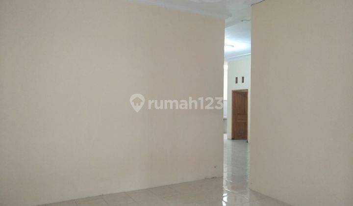 Disewakan Rumah Utara Jec Jogjakarta Kode Dr.795  6