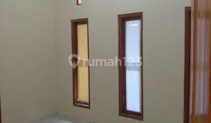 Disewakan Rumah Utara Jec Jogjakarta Kode Dr.795  18