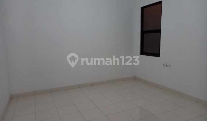 Rumah 2 Lantai Lt 90 M2 Regensi Melati Mas 9