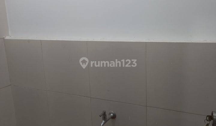 Rumah 2 Lantai Lt 90 M2 Regensi Melati Mas 10