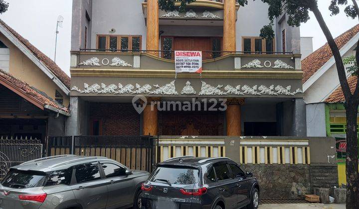 Ruang Usaha 3 Lantai & Rooftop Bagus Boulevard Graha Raya 1