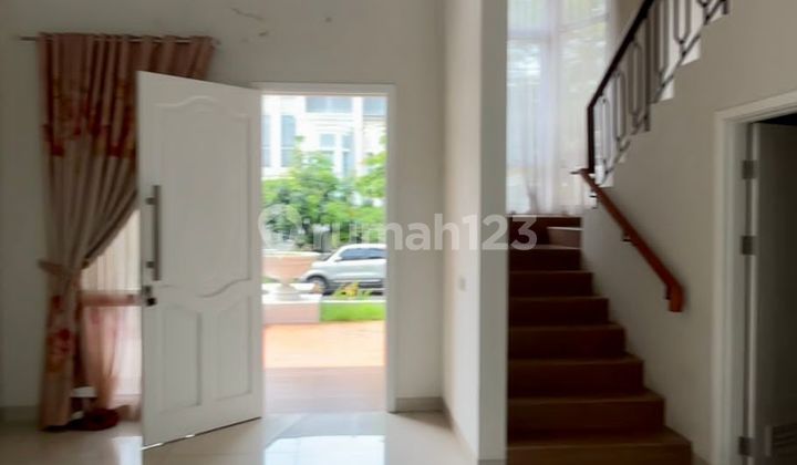 MURAH Rumah Siap Huni Lt 250 m2 Cluster Whitsand Greenwich BSD 2