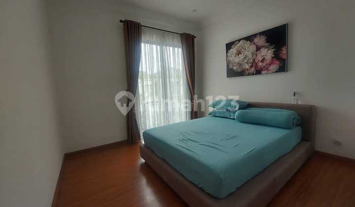 Rumah Bagus Furnished Lt 200 m2 Cluster Jadeite BSD  2