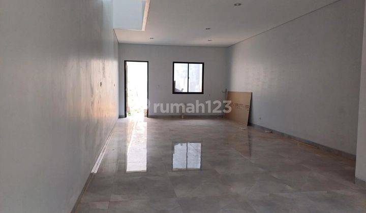 Rumah 2 Lt Baru Bagus Lt 125 M2 Kav Dki Jakarta Barat 2