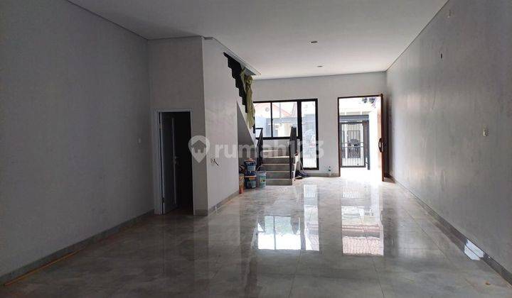 Rumah 2 Lt Baru Bagus Lt 125 M2 Kav Dki Jakarta Barat 2