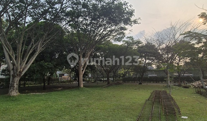 Corner Lot Area 557 m2 Giardina Foresta Cluster BSD