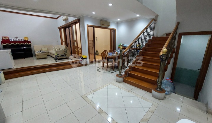 MURAH Rumah 2 Lt Siap Huni Lt 200 m2 Cluster Sapphire PHG Gading Serpong