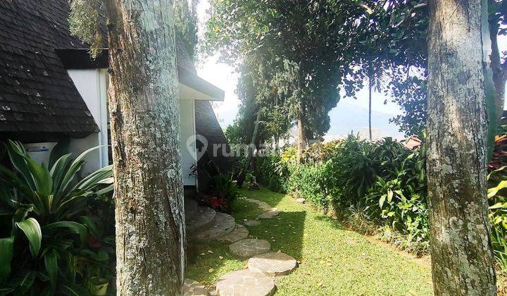 Rumah Super Luas Strategis di Villa Club Bunga Kota Batu  2