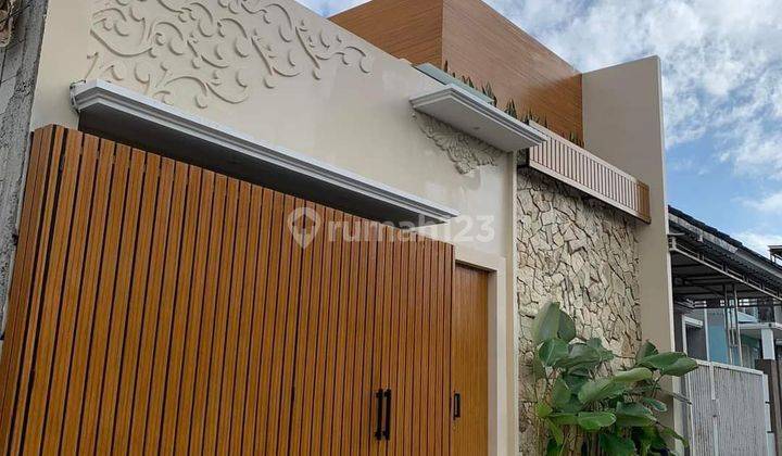 Smart Home Full Furnished Konsep Bali di Sukun Malang 1