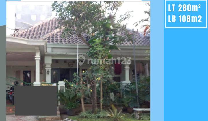 Edisi Bu Rumah Klasik Modern di Permata Jingga Malang 1