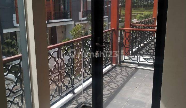 Edisi Bu Rumah 2 Lantai Modern Murah di Lowokwaru Malang  2