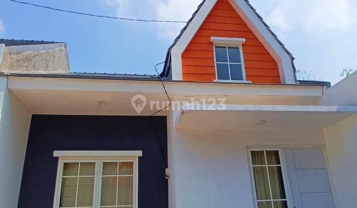 Rumah Modern Murah Super Strategis di Karangploso Malang  1