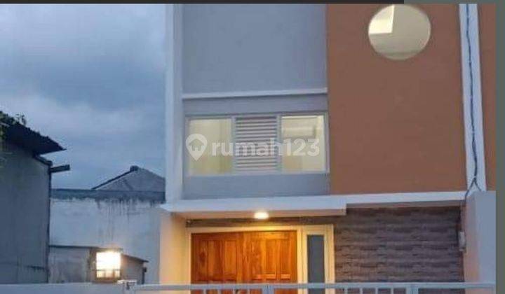 Rumah Bagus Siap Huni Minimalis Modern di Surabaya Timur  1