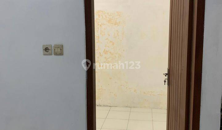 Rumah Super Modern Strategis di Plus Kolam Renang di Kota Batu 2