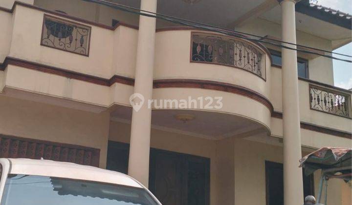 Villa Mewah Terjangkau Pinggir Jalan Utama Nyaman Di Kota Batu 1