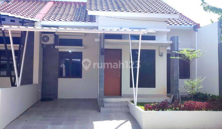 Rumah siap huni dekat stasiun Depok akses Grand Depok City 2