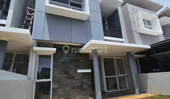 Rumah Dalam Townhouse Selangkah Ke Tol Kukusan Dan Kampus Ui 2