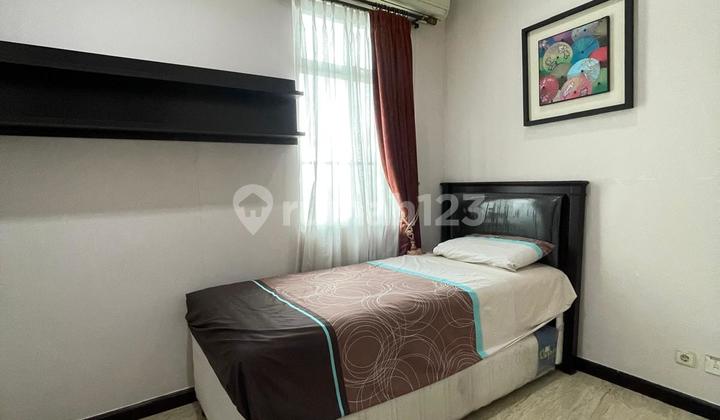 Disewa Apartemen Belleza Permata Hijau Furnished 3BR Uk 156 m² at Jakarta Selatan 2