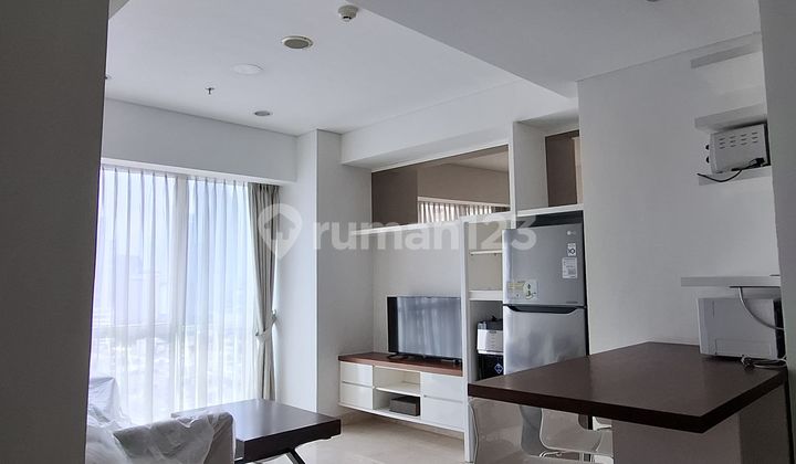 Dijual Apartemen Sky Garden 2BR Uk 65 m² Furnished Best View at Jakart Selatan
 2