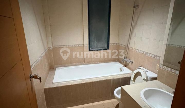 For Rent Furnished 3BR Hamptons Park Apartment 105m² in South Jakarta For Rent Furnished 3BR Hamptons Park Apartment 105m² in South Jakarta