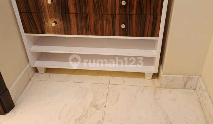 Disewa Apartemen Botanica Furnished 2BR Uk155m² at Jakarta Selatan
 2