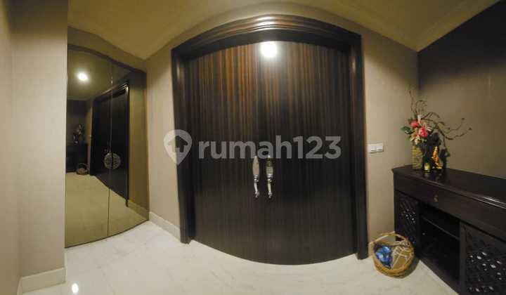 Disewa Apartemen Botanica 2BR Furnished Uk155m² POOL VIEW at Jakarta Selatan
 2