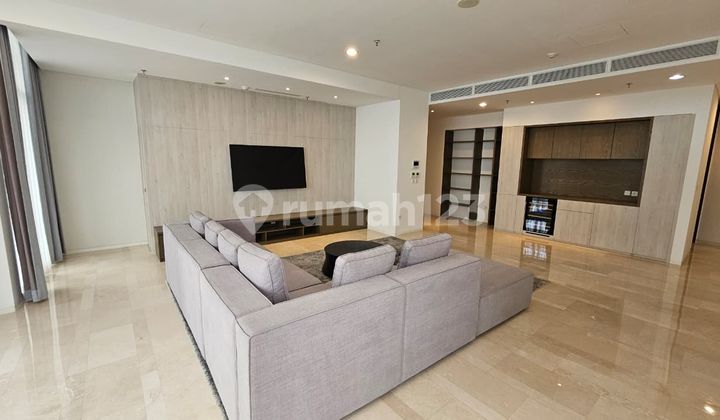 For Rent Verde 2 Apartment Furnished 4BR Size 460M In South Jakarta