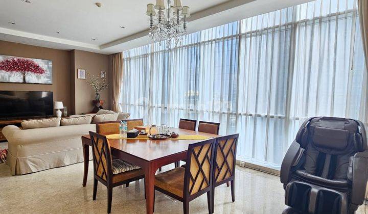 Dijual Apartemen Oakwood Cozmo 3BR Uk 207m2 Furnished at Jakarta Selatan 1