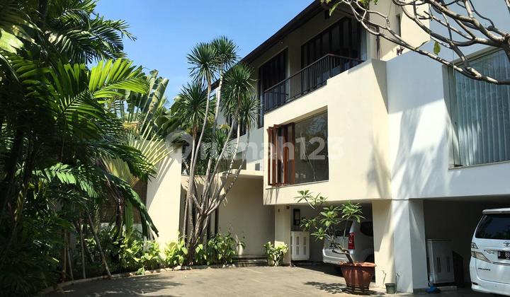 Disewa Rumah Atmaya Residence Antasari Furnished Uk350m² Private pool at Jakarta Selatan Disewa Rumah Atmaya Residence Antasari Furnished Uk350m² Private pool at Jakarta Selatan