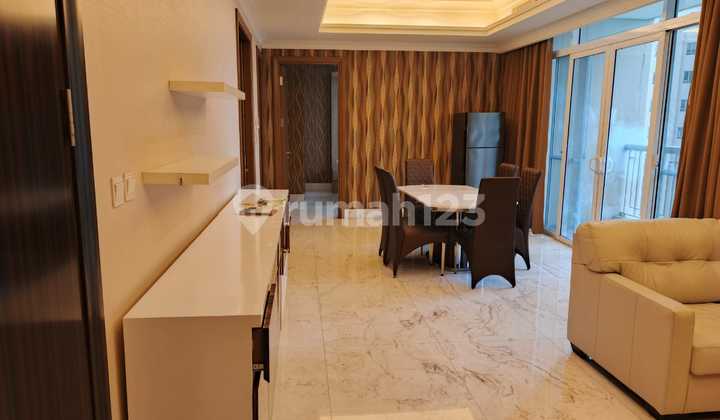 Disewa Apartemen Botanica Furnished 2BR Uk155m² at Jakarta Selatan
 1