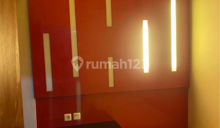 Gunawangsa Manyar Furnish Bagus Selangkah Dr.univ Lantai 9 Bs.neg 2