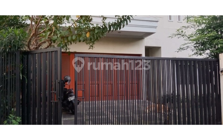 Raya Merr Strategic Location Rare. Suitable for All Businesses Negotiable.