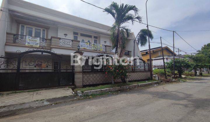 DHARMAHUSADA INDAH RUMAH SIAP HUNI 2LT BAGUS SEMI FURNISH 1