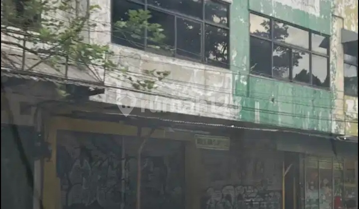 Raya Manyar Suitable For All Strategic Businesses 1