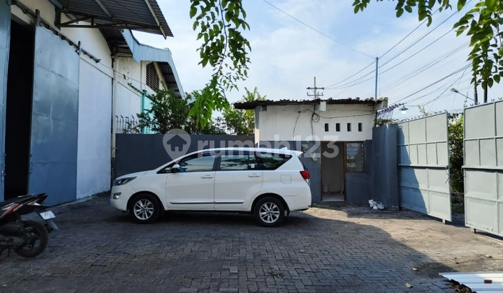 Romokalisaro Gudang Siap Pakai Cocok untuk Segala Usaha Strategis. Romokalisaro Gudang Siap Pakai Cocok untuk Segala Usaha Strategis.