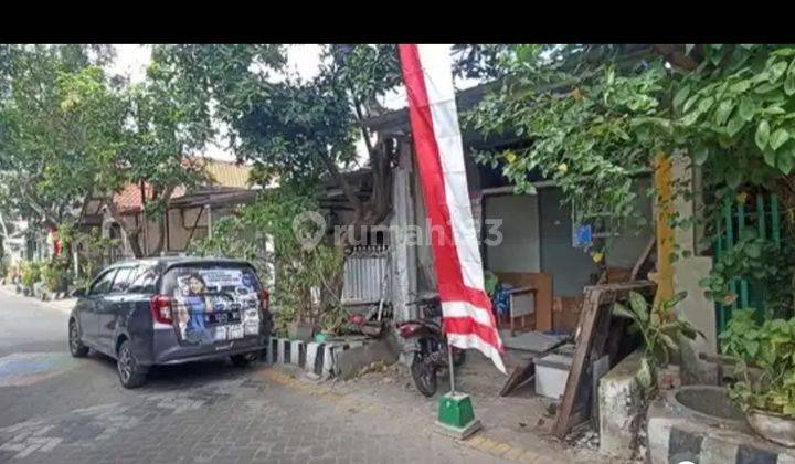 Bratang Rumah Lama Siap Pakai Langka !! Strategis 2