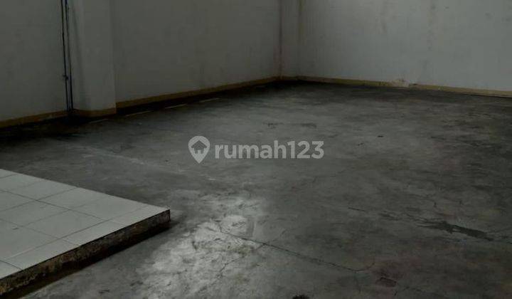 Gudang Batu Ceper Rapi Siap Huni 9