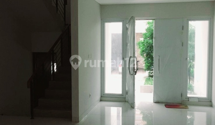 Rumah Lucky Park Taman Grisenda 2