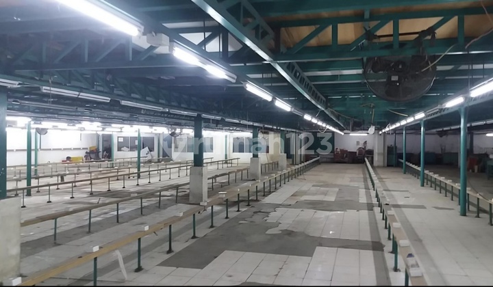 Gudang Di Pergudangan 9. Dadap Perancis