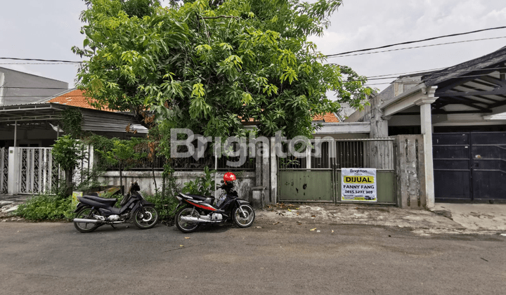 COCOK BUAT INVESTOR/BUAT YANG INGIN BANGUN DARI 0 RUMAH HITUNG TANAH DARMO PERMAI TIMUR 1