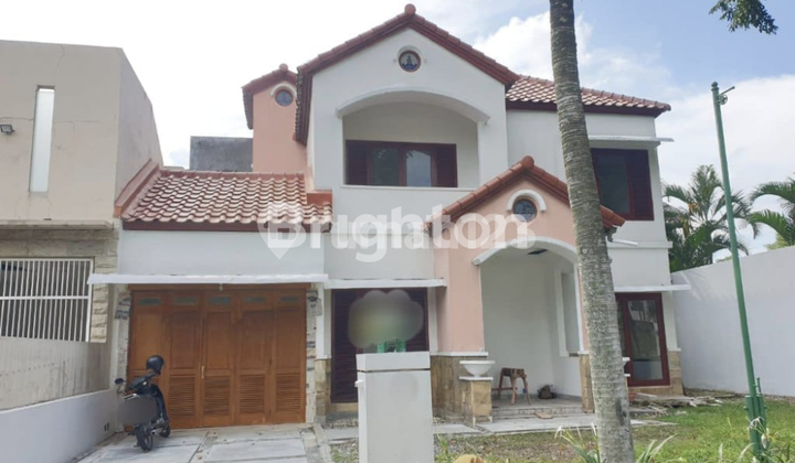 RUMAH 2 LT HADAP TIMUR KANAN CLUB HOUSE RUMAH 2 LT HADAP TIMUR KANAN CLUB HOUSE