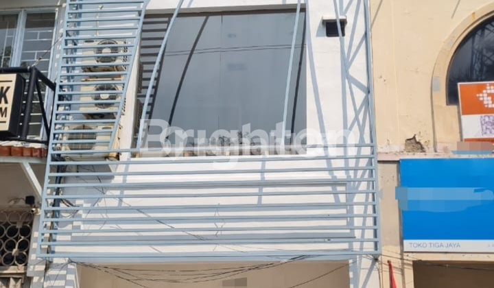 RUKO KONDISI BAGUS INCLUDE AC HADAP 0 JALAN VILLA BUKIT MAS