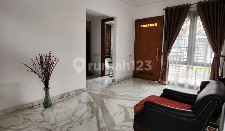 Rumah bagus siap huni di cluster eksklusif Bukit Gading Mediterania - Kelapa Gading 2