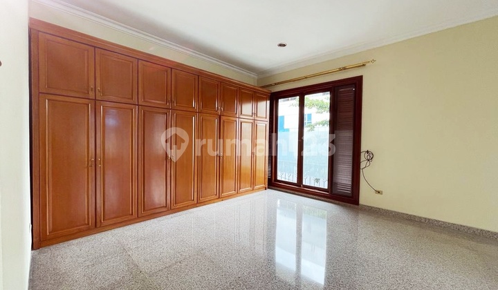 Rumah 2 Lantai Ex Kantor Bagus di Cideng Jakarta Pusat 5