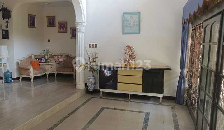 Rumah hoek bgaus furnished di Kelapa Cengkir - Kelapa Gading Jakarta Utara
