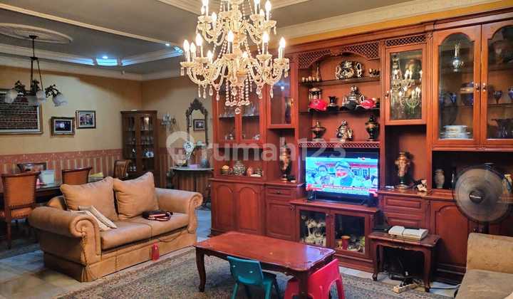 Dijual rumah hoek siap huni di Taman Berdikari Sentosa - Rawamangun Jakarta Timur